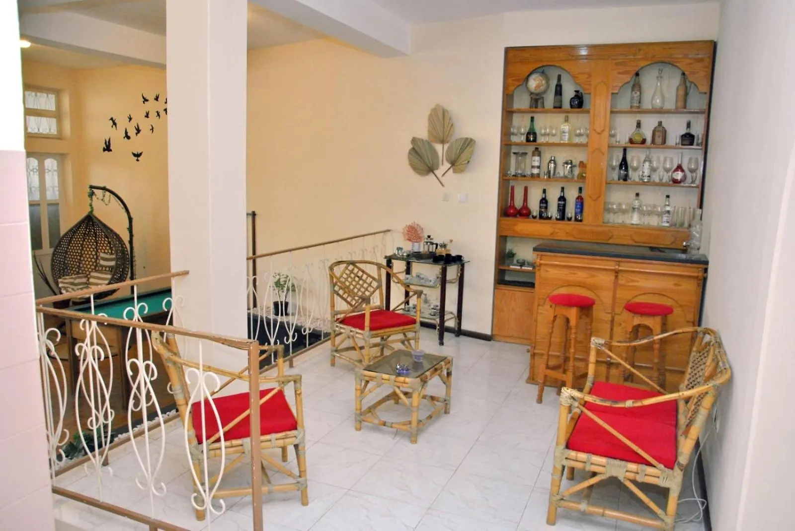 Tambarina Guest House Минделу