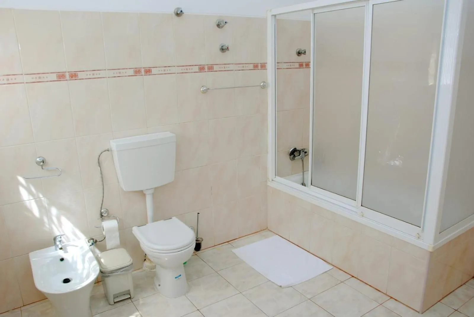 Tambarina Guest House منديلو