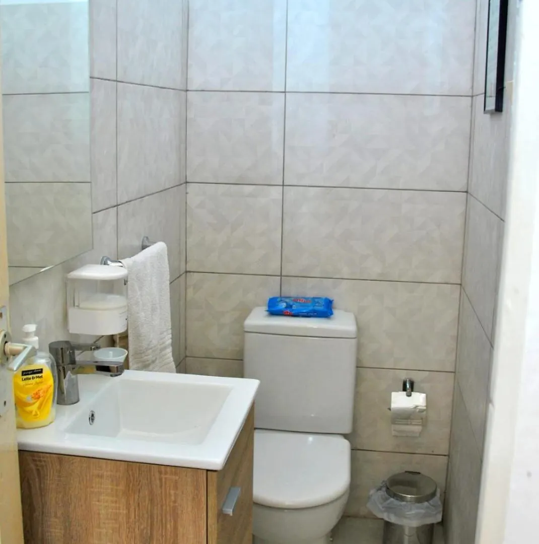 Tambarina Guest House منديلو 0*,  الرأس الأخضر